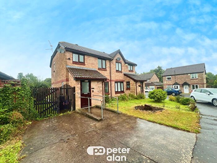 3 Bedroom House To Rent In Hornbeam Close, St. Mellons, Cardiff, CF3