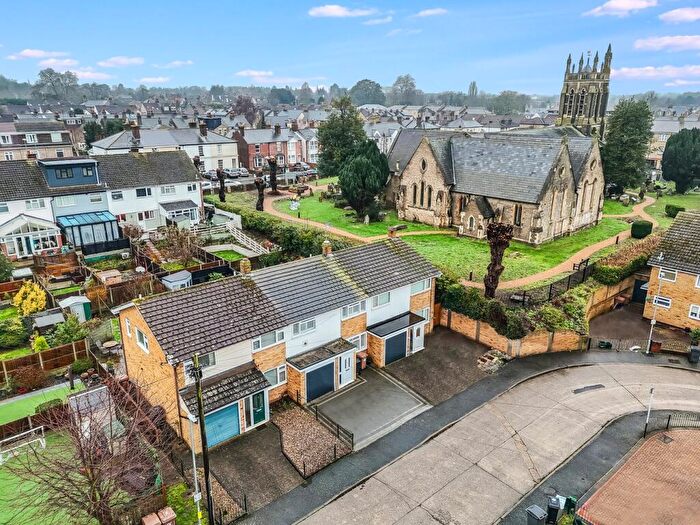 3 Bedroom End Of Terrace House For Sale In Mews Court, Chelmsford, CM2