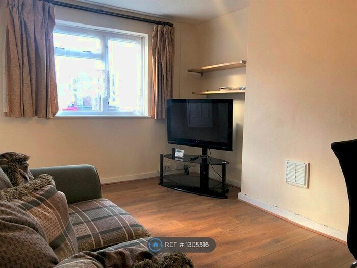 2 Bedroom Terraced House To Rent In Sutton Road, Barking IG11