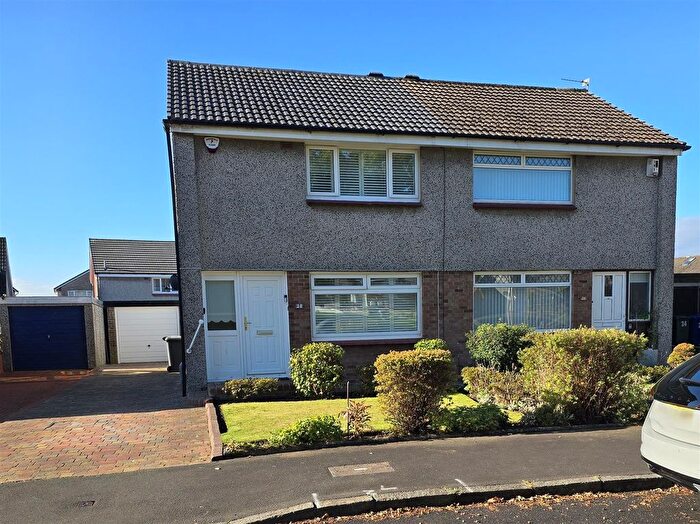 2 Bedroom Semi Detached House For Sale In Buchanan Avenue, Bishopton, PA7