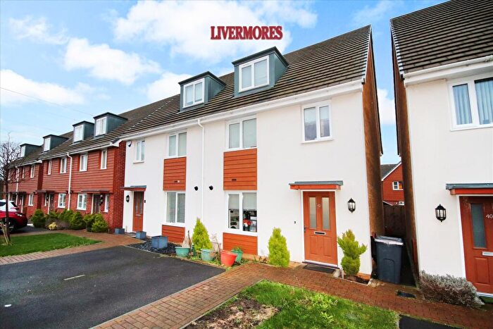 4 Bedroom Semi Detached House For Sale In Ruby Tuesday Drive, Dartford, DA1