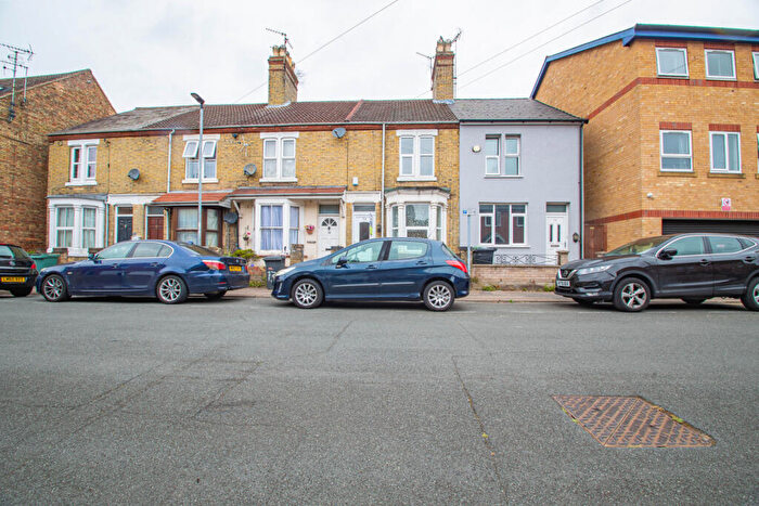 3 Bedroom Terraced House For Sale In St. Marks Street, Peterborough, PE1