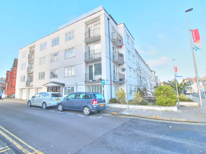 2 Bedroom Penthouse To Rent In Delamere Court, BN21