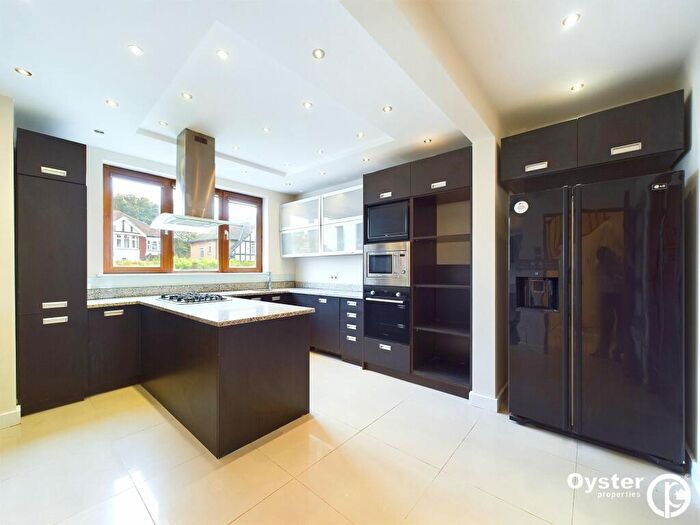 5 Bedroom Semi-Detached House To Rent In Talbot Road, Harrow, HA3