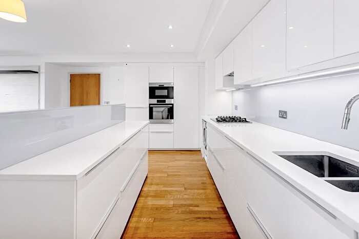 2 Bedroom Flat To Rent In Goat Wharf, Brentford, TW8