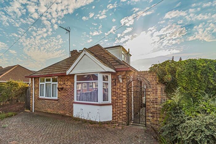 4 Bedroom Semi-Detached Bungalow For Sale In Beech Close, Ashford, TW15