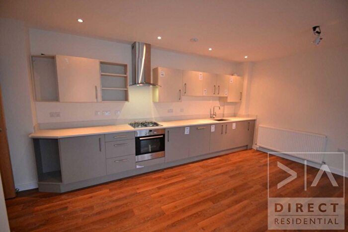 2 Bedroom Flat To Rent In Upper High Street, Epsom, KT17