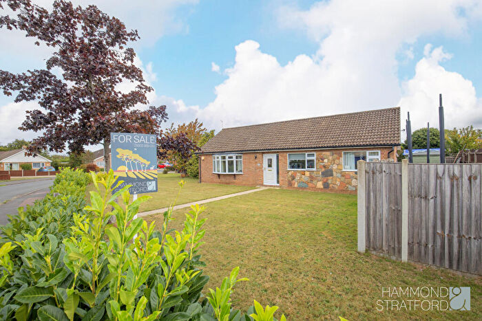 4 Bedroom Detached Bungalow For Sale In Central Crescent, Hethersett, NR9