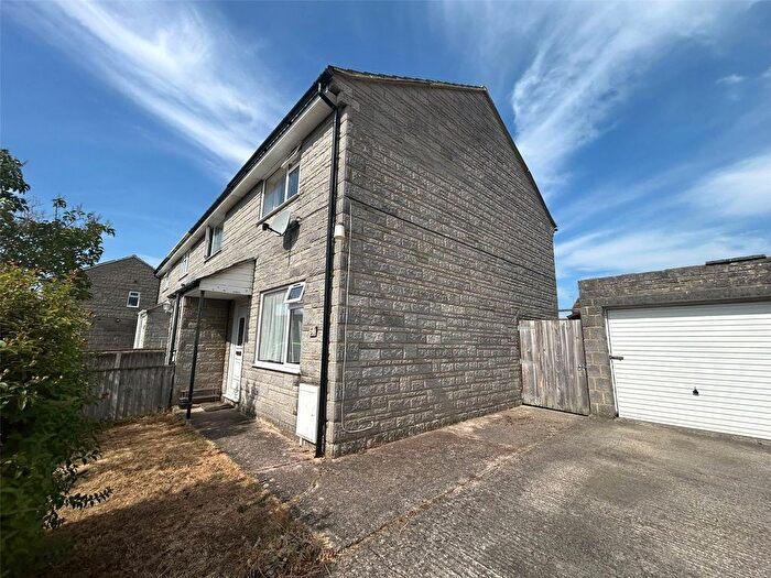 2 Bedroom End Terrace House To Rent In Barrymore Close, Langport, Somerset, TA10