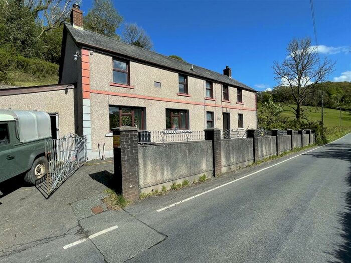 3 Bedroom Smallholding For Sale In Capel Dewi, Llandysul, SA44