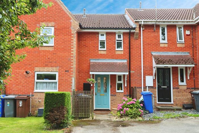 1 Bedroom Town House For Sale In Hall Meadow Grove, Halfway, Sheffield, S20