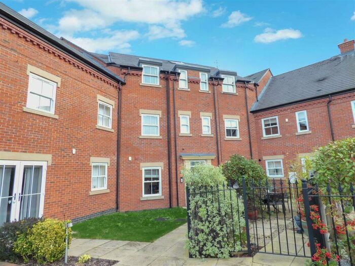 2 Bedroom Apartment To Rent In Shottery Road, Stratford-upon-Avon, CV37