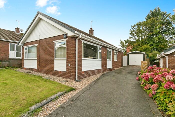 3 Bedroom Bungalow For Sale In Nant Y Glyn, Llandudno Junction, Conwy, LL31