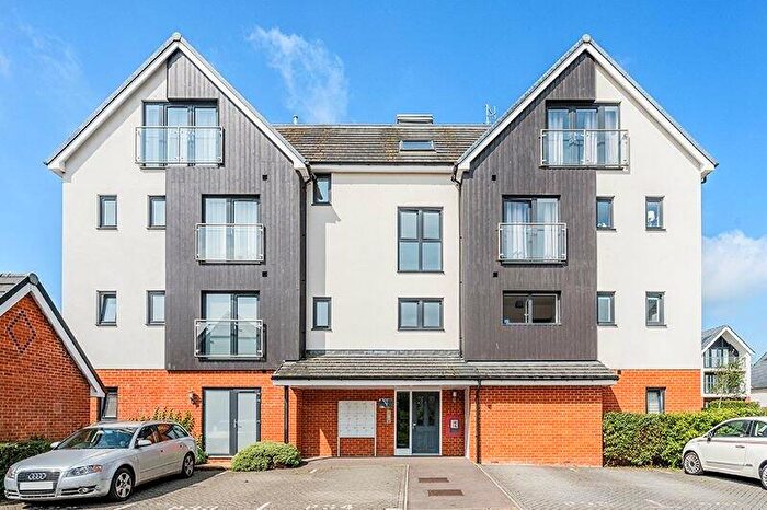 2 Bedroom Apartment For Sale In Tippett Lane, Oxted, RH8