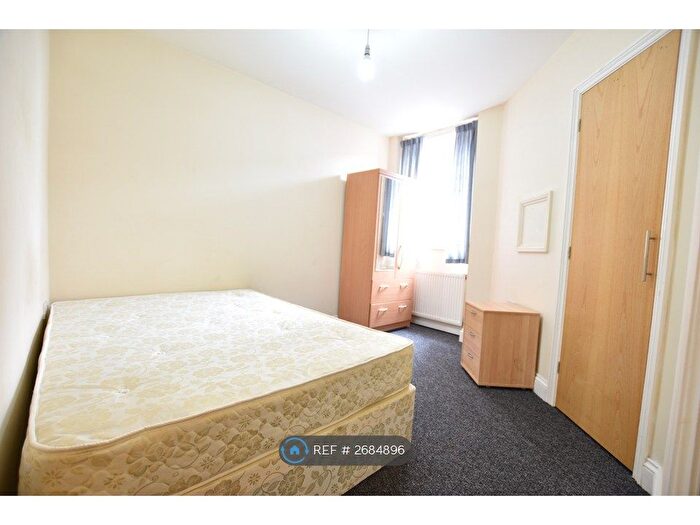 1 Bedroom Flat To Rent In T L House, Luton, LU1