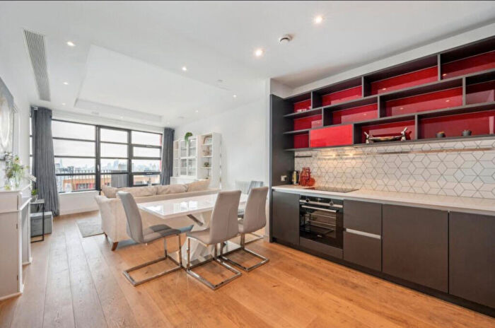 1 Bedroom Apartment To Rent In Defoe House, London, E14