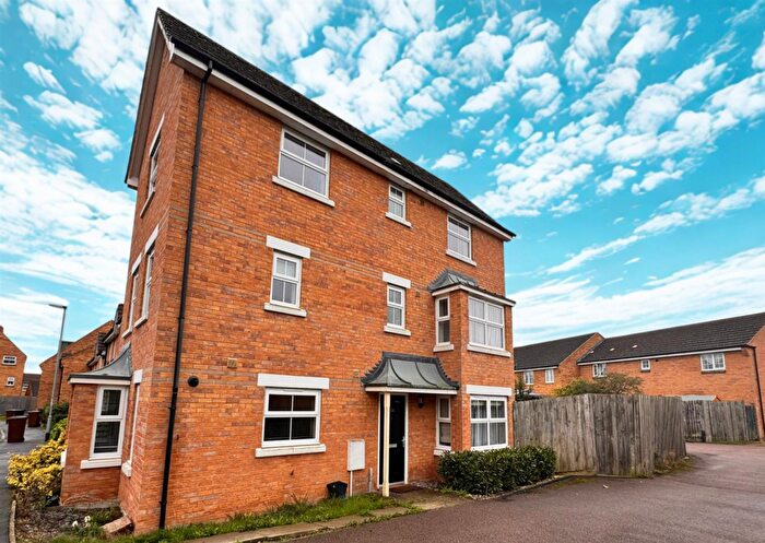 4 Bedroom House To Rent In Arden Close, Corby, NN18