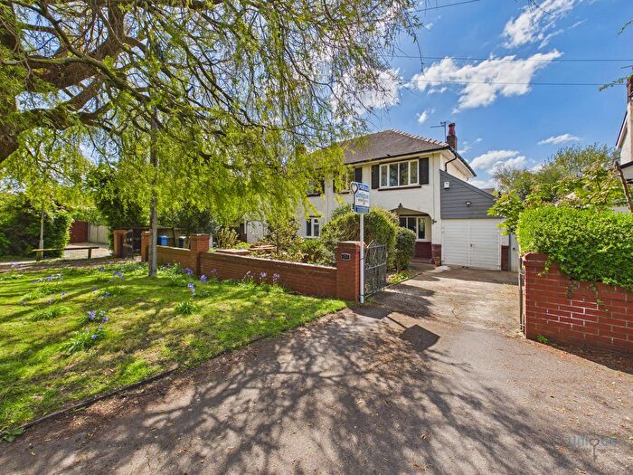 3 Bedroom Semi Detached House For Sale In Normoss Road, Blackpool, FY3