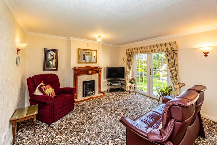 2 Bedroom Apartment For Sale In Village Street, Norwood Green, Halifax, HX3