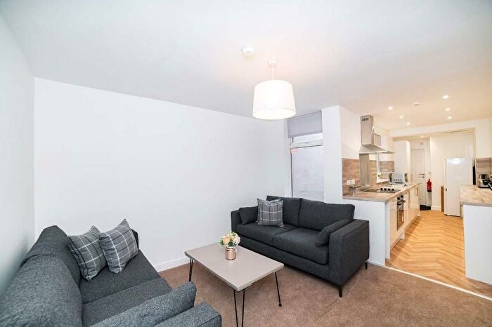 5 Bedroom Terraced House To Rent In Hubert Road, Selly Oak, Birmingham, B29