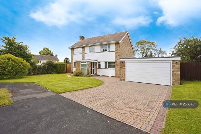 3 Bedroom Detached House To Rent In Blakes Way, Welwyn, AL6