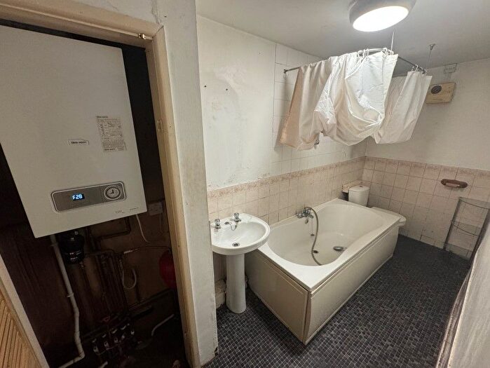 6 Bedroom Block Of Flats For Sale In Cornwall Beach, Devonport, Plymouth, Devon, PL1