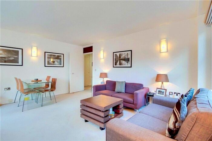 3 Bedroom Flat To Rent In Weymouth Street, Marylebone, London, W1W