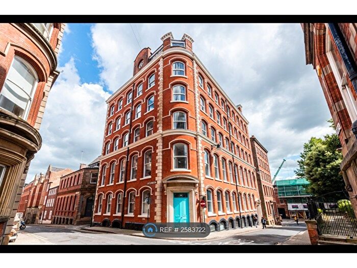 2 Bedroom Flat To Rent In Sutton Place, Nottingham, NG1