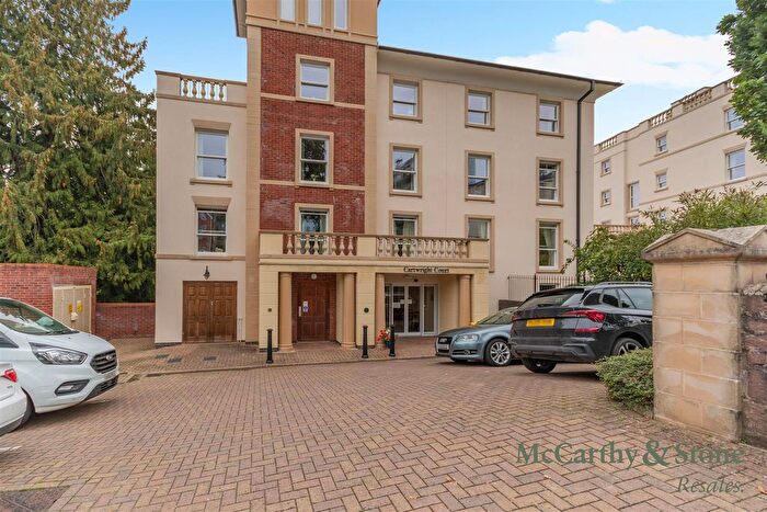 1 Bedroom Flat For Sale In Cartwright Court, Church Street, Malvern, WR14