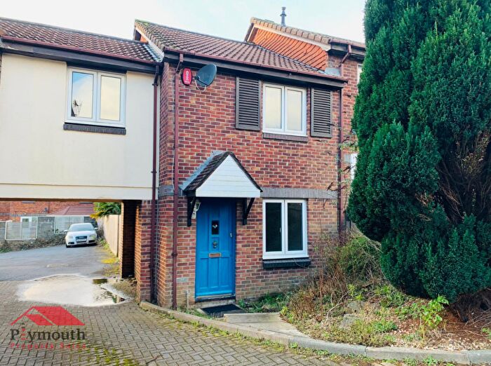 3 Bedroom End Of Terrace House For Sale In Long Terrace Close, Plymouth, PL7