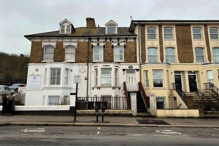 1 Bedroom Flat To Rent In Folkestone Road, Dover, CT17