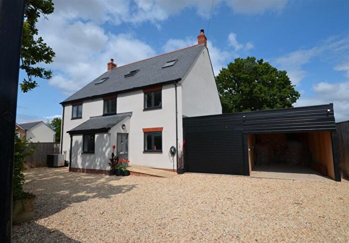 5 Bedroom Detached House For Sale In Holwell, DT9