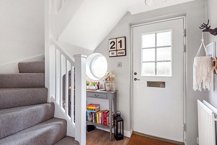 2 Bedroom Terraced House To Rent In Abinger Way, Guildford, GU4