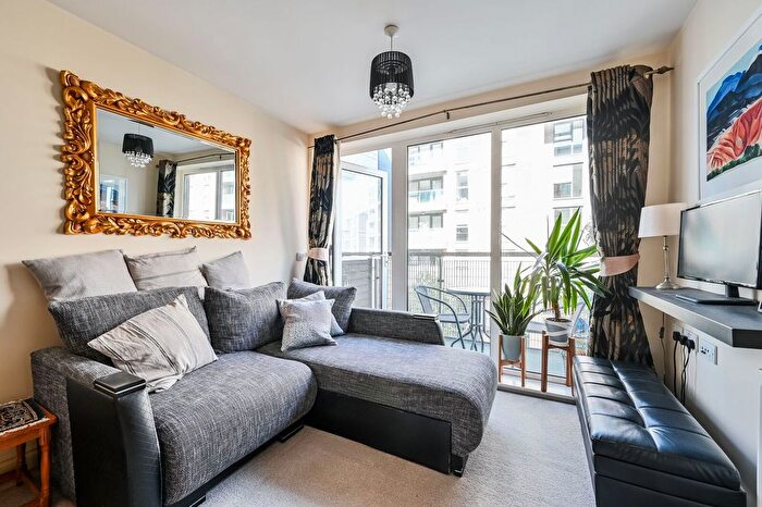1 Bedroom Flat To Rent In Norman Road, Greenwich, London, SE10
