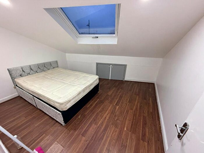 1 Bedroom Flat To Rent In Bankley Street, M19