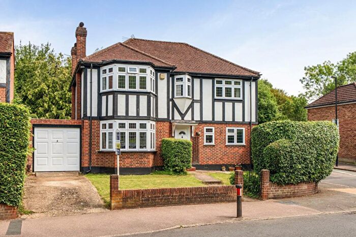 4 Bedroom Detached House For Sale In Old Lodge Lane, Purley, CR8