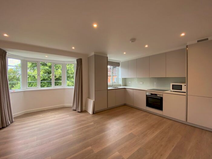 1 Bedroom Flat To Rent In Crouch End Hill, London, N8