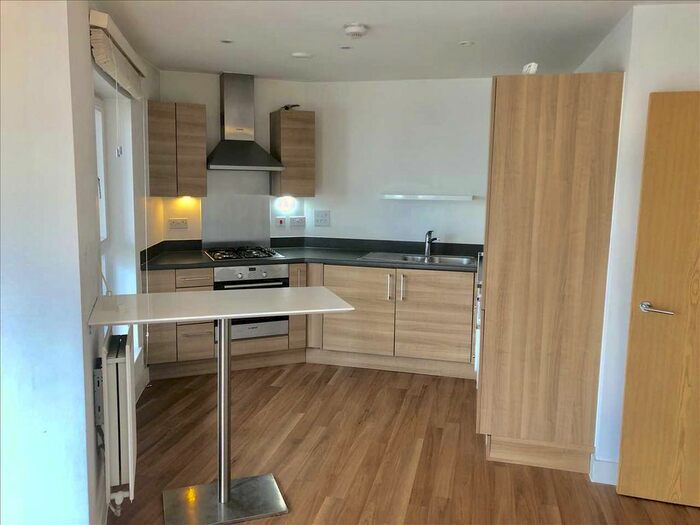 1 Bedroom Flat To Rent In Wordsworth House, Liverymen Walk, Greenhithe, DA9