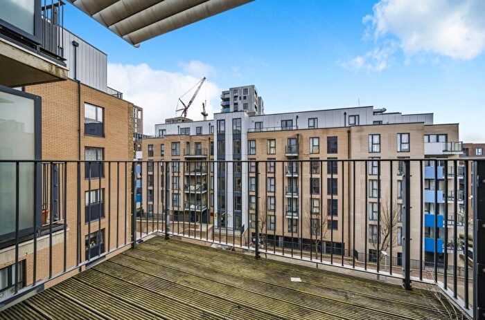 2 Bedroom Flat To Rent In Blackheath Hill, London, SE10