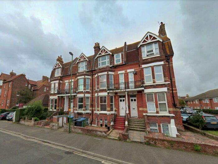 2 Bedroom Flat To Rent In St Catherine's Road, Littlehampton, BN17