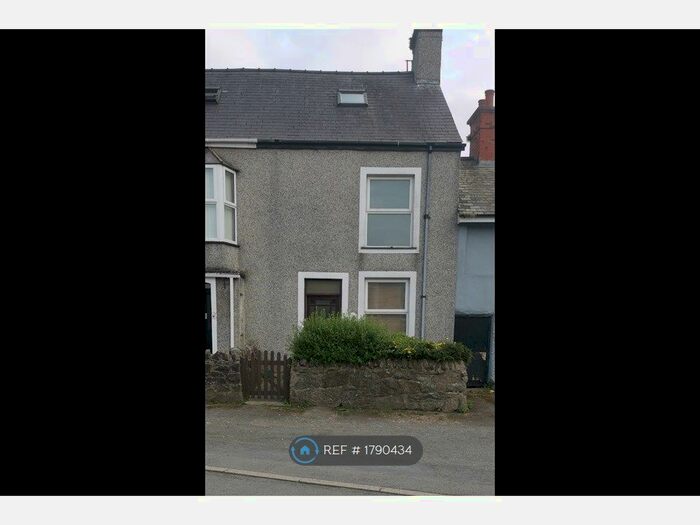 2 Bedroom Terraced House To Rent In Stamp Bach, Llannerch-Y-Medd, LL71