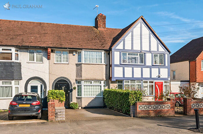 3 Bedroom Terraced House For Sale In Green Wrythe Lane, Carshalton, SM5