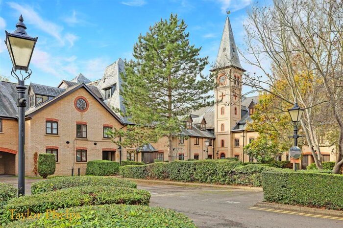 Apartment To Rent In River Meads, Stanstead Abbotts, SG12