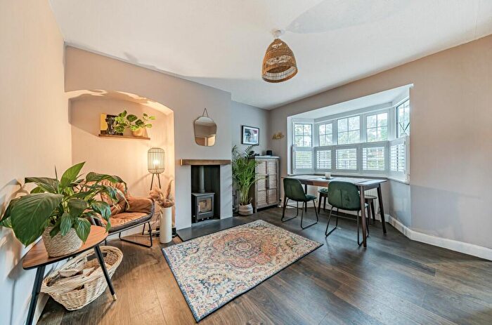 3 Bedroom Terraced House For Sale In Copse Road, Haslemere, GU27