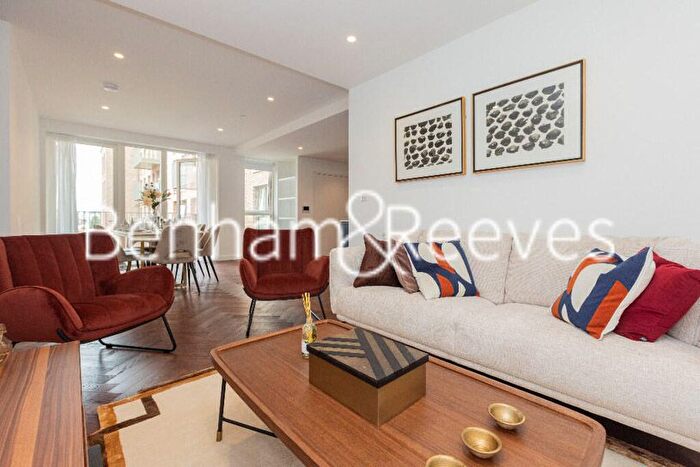 3 Bedroom Flat To Rent In Claremont Road, NW2