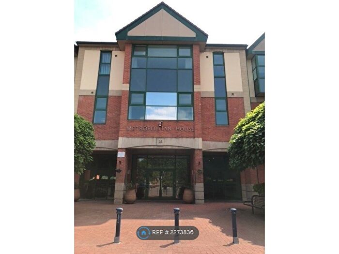 1 Bedroom Flat To Rent In Metropolitan House, Manchester, M16