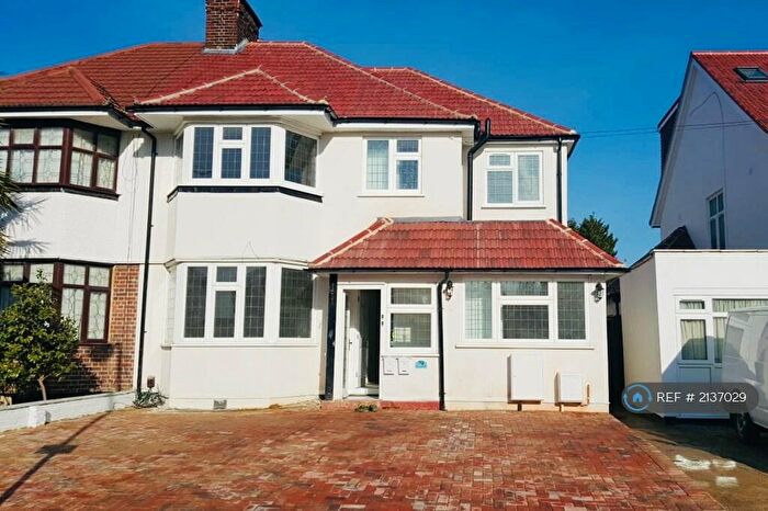 2 Bedroom Flat To Rent In Northumberland Road, Harrow, HA2