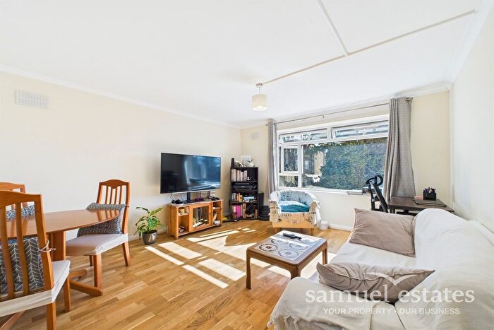 1 Bedroom Flat To Rent In Prentice Court, Leopold Avenue, Wimbledon, SW19