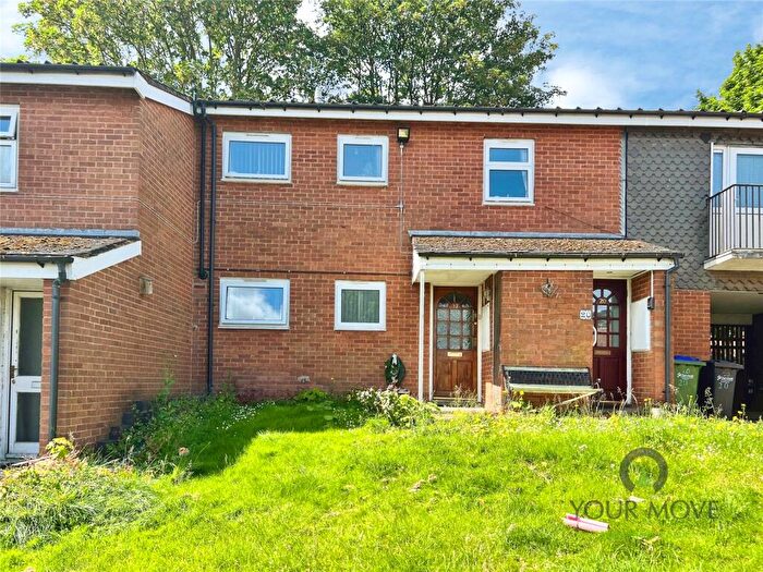 1 Bedroom Maisonette For Sale In Crown Walk, Tipton, West Midlands, DY4