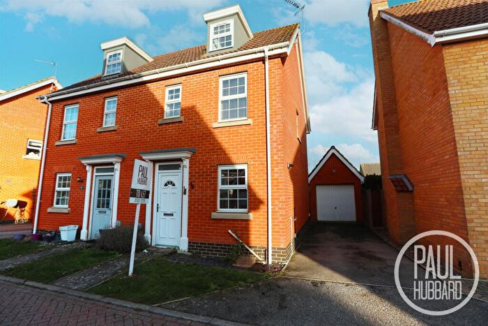 3 Bedroom Semi Detached House To Rent In Killick Crescent, Carlton Colville, NR33